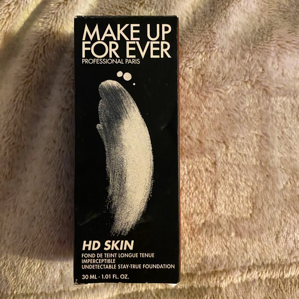 Make up forever foundation